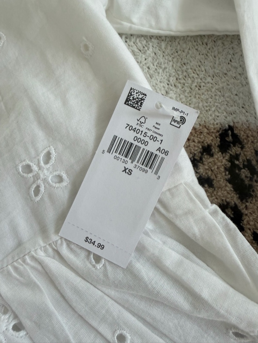 NWT Old Navy Eyelet Coquette Milkmaid Top - Picture 3 of 6